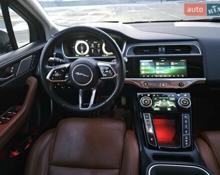 Черный Ягуар I-Pace, объемом двигателя 0 л и пробегом 91 тыс. км за 28000 $, фото 17 на Automoto.ua