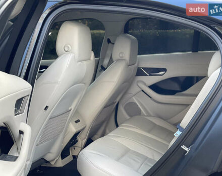 Черный Ягуар I-Pace, объемом двигателя 0 л и пробегом 110 тыс. км за 22600 $, фото 39 на Automoto.ua
