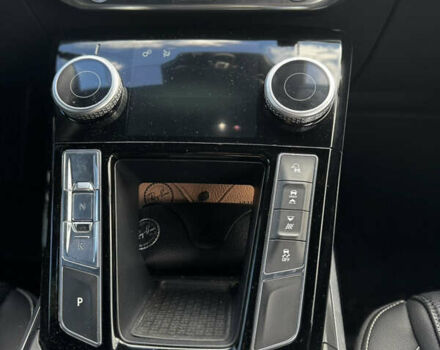 Черный Ягуар I-Pace, объемом двигателя 0 л и пробегом 180 тыс. км за 22500 $, фото 39 на Automoto.ua