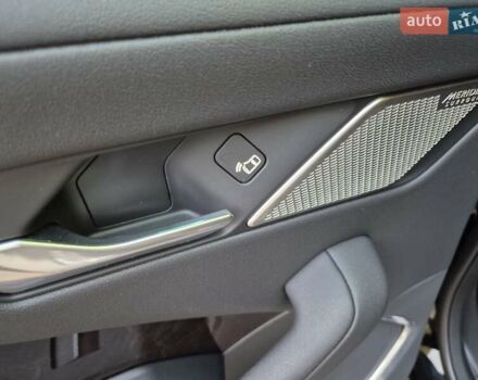 Черный Ягуар I-Pace, объемом двигателя 0 л и пробегом 115 тыс. км за 26500 $, фото 11 на Automoto.ua