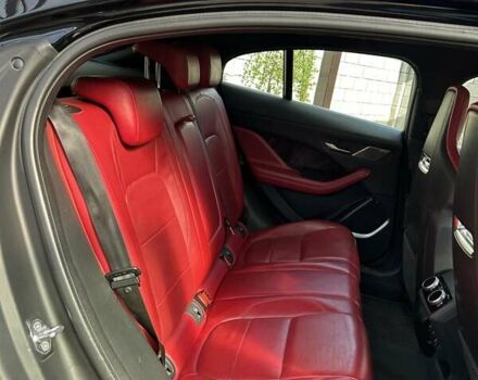 Черный Ягуар I-Pace, объемом двигателя 0 л и пробегом 124 тыс. км за 27500 $, фото 12 на Automoto.ua