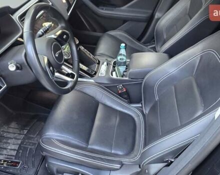 Черный Ягуар I-Pace, объемом двигателя 0 л и пробегом 86 тыс. км за 25500 $, фото 2 на Automoto.ua
