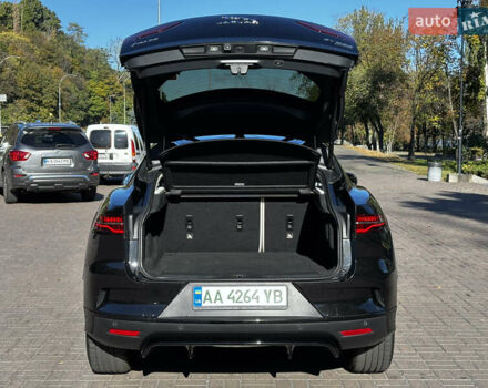 Черный Ягуар I-Pace, объемом двигателя 0 л и пробегом 66 тыс. км за 24200 $, фото 22 на Automoto.ua