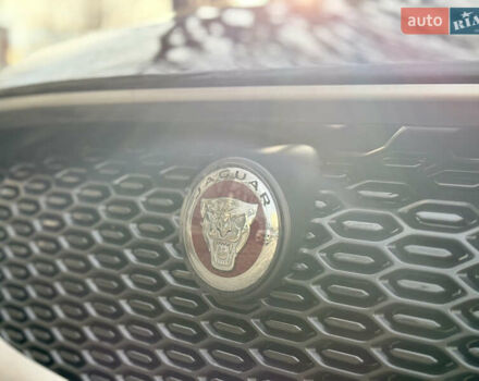 Черный Ягуар I-Pace, объемом двигателя 0 л и пробегом 231 тыс. км за 17500 $, фото 17 на Automoto.ua
