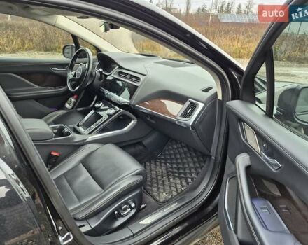 Черный Ягуар I-Pace, объемом двигателя 0 л и пробегом 115 тыс. км за 24800 $, фото 17 на Automoto.ua