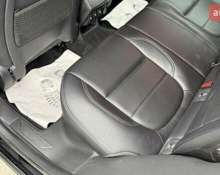 Черный Ягуар I-Pace, объемом двигателя 0 л и пробегом 121 тыс. км за 22500 $, фото 45 на Automoto.ua