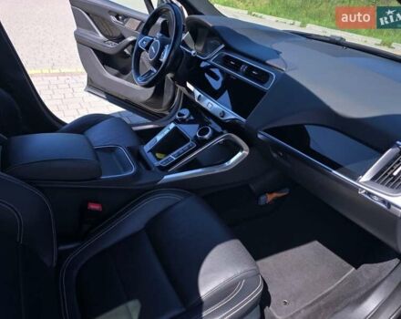 Черный Ягуар I-Pace, объемом двигателя 0 л и пробегом 158 тыс. км за 18499 $, фото 19 на Automoto.ua