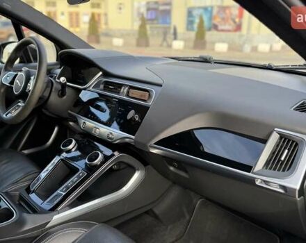 Черный Ягуар I-Pace, объемом двигателя 0 л и пробегом 155 тыс. км за 27000 $, фото 5 на Automoto.ua
