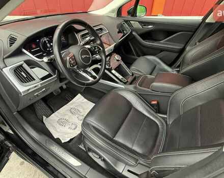 Черный Ягуар I-Pace, объемом двигателя 0 л и пробегом 121 тыс. км за 22500 $, фото 24 на Automoto.ua