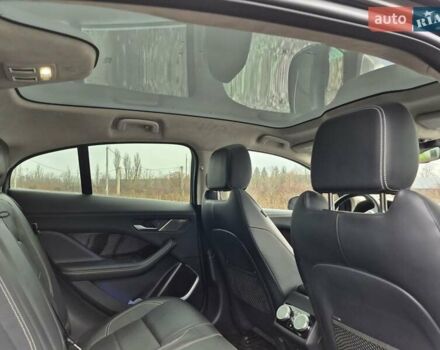 Черный Ягуар I-Pace, объемом двигателя 0 л и пробегом 115 тыс. км за 24800 $, фото 19 на Automoto.ua