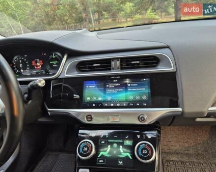 Черный Ягуар I-Pace, объемом двигателя 0 л и пробегом 123 тыс. км за 26500 $, фото 17 на Automoto.ua