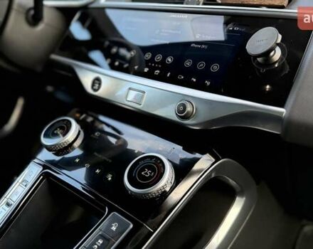 Черный Ягуар I-Pace, объемом двигателя 0 л и пробегом 155 тыс. км за 27000 $, фото 8 на Automoto.ua