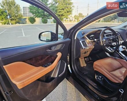 Чорний Ягуар I-Pace, об'ємом двигуна 0 л та пробігом 95 тис. км за 24500 $, фото 6 на Automoto.ua