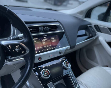 Черный Ягуар I-Pace, объемом двигателя 0 л и пробегом 138 тыс. км за 25200 $, фото 13 на Automoto.ua