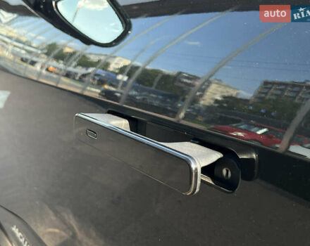 Черный Ягуар I-Pace, объемом двигателя 0 л и пробегом 95 тыс. км за 25500 $, фото 11 на Automoto.ua