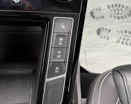 Черный Ягуар I-Pace, объемом двигателя 0 л и пробегом 121 тыс. км за 22500 $, фото 38 на Automoto.ua