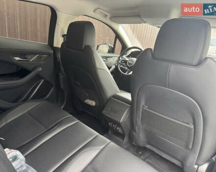 Черный Ягуар I-Pace, объемом двигателя 0 л и пробегом 161 тыс. км за 36000 $, фото 4 на Automoto.ua