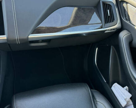 Черный Ягуар I-Pace, объемом двигателя 0 л и пробегом 177 тыс. км за 25500 $, фото 33 на Automoto.ua