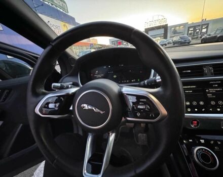 Черный Ягуар I-Pace, объемом двигателя 0 л и пробегом 123 тыс. км за 25599 $, фото 10 на Automoto.ua
