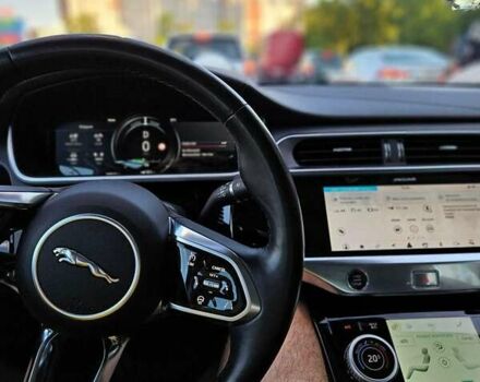 Черный Ягуар I-Pace, объемом двигателя 0 л и пробегом 188 тыс. км за 16000 $, фото 4 на Automoto.ua