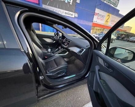 Черный Ягуар I-Pace, объемом двигателя 0 л и пробегом 123 тыс. км за 25599 $, фото 8 на Automoto.ua