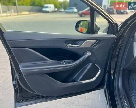 Черный Ягуар I-Pace, объемом двигателя 0 л и пробегом 125 тыс. км за 24900 $, фото 12 на Automoto.ua
