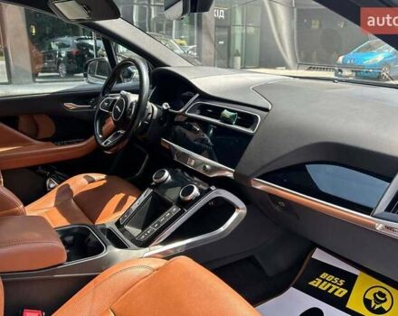 Черный Ягуар I-Pace, объемом двигателя 0 л и пробегом 61 тыс. км за 29000 $, фото 19 на Automoto.ua