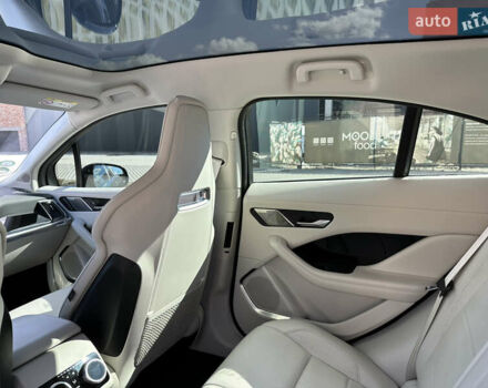 Черный Ягуар I-Pace, объемом двигателя 0 л и пробегом 175 тыс. км за 28900 $, фото 60 на Automoto.ua