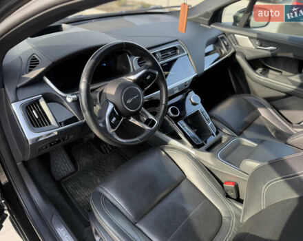 Черный Ягуар I-Pace, объемом двигателя 0 л и пробегом 202 тыс. км за 19100 $, фото 10 на Automoto.ua