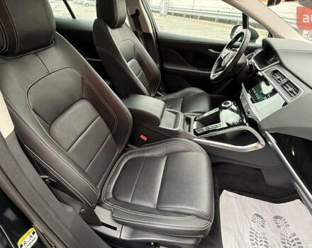 Черный Ягуар I-Pace, объемом двигателя 0 л и пробегом 121 тыс. км за 22500 $, фото 59 на Automoto.ua
