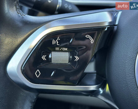 Черный Ягуар I-Pace, объемом двигателя 0 л и пробегом 66 тыс. км за 24200 $, фото 41 на Automoto.ua