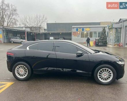 Черный Ягуар I-Pace, объемом двигателя 0 л и пробегом 70 тыс. км за 25000 $, фото 3 на Automoto.ua