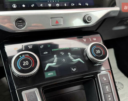 Черный Ягуар I-Pace, объемом двигателя 0 л и пробегом 121 тыс. км за 22500 $, фото 36 на Automoto.ua
