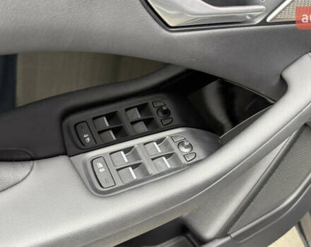 Черный Ягуар I-Pace, объемом двигателя 0 л и пробегом 121 тыс. км за 22500 $, фото 21 на Automoto.ua