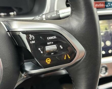 Черный Ягуар I-Pace, объемом двигателя 0 л и пробегом 130 тыс. км за 21900 $, фото 17 на Automoto.ua