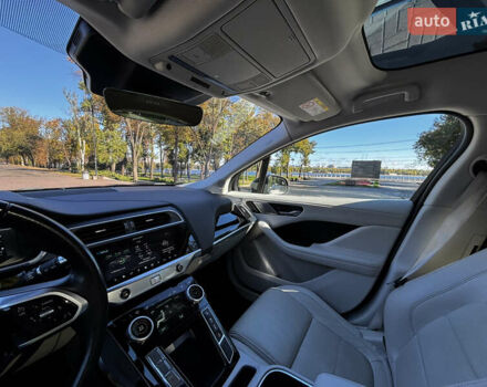 Черный Ягуар I-Pace, объемом двигателя 0 л и пробегом 66 тыс. км за 24200 $, фото 36 на Automoto.ua