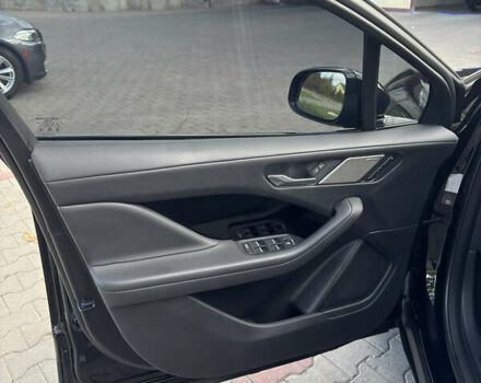 Черный Ягуар I-Pace, объемом двигателя 0 л и пробегом 180 тыс. км за 22500 $, фото 35 на Automoto.ua
