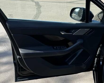 Черный Ягуар I-Pace, объемом двигателя 0 л и пробегом 165 тыс. км за 23500 $, фото 47 на Automoto.ua
