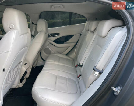 Черный Ягуар I-Pace, объемом двигателя 0 л и пробегом 110 тыс. км за 22600 $, фото 51 на Automoto.ua