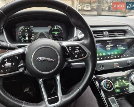 Черный Ягуар I-Pace, объемом двигателя 0 л и пробегом 115 тыс. км за 24800 $, фото 25 на Automoto.ua