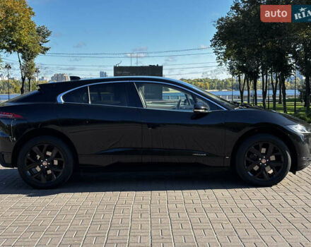Черный Ягуар I-Pace, объемом двигателя 0 л и пробегом 66 тыс. км за 24200 $, фото 6 на Automoto.ua