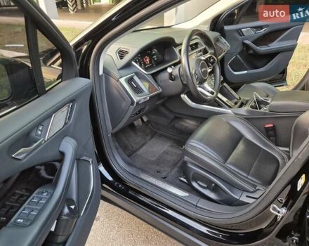 Черный Ягуар I-Pace, объемом двигателя 0 л и пробегом 115 тыс. км за 26500 $, фото 23 на Automoto.ua