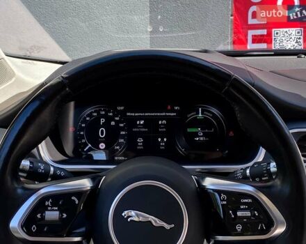 Чорний Ягуар I-Pace, об'ємом двигуна 0 л та пробігом 102 тис. км за 24999 $, фото 19 на Automoto.ua