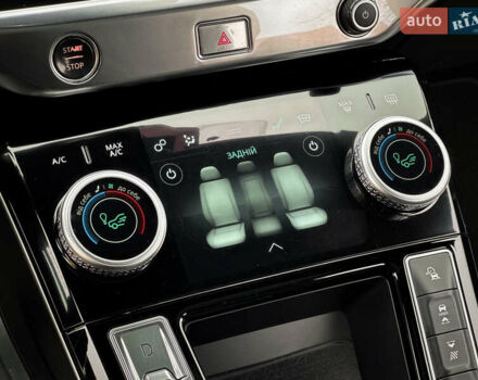 Черный Ягуар I-Pace, объемом двигателя 0 л и пробегом 138 тыс. км за 24500 $, фото 77 на Automoto.ua