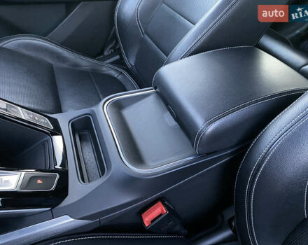 Черный Ягуар I-Pace, объемом двигателя 0 л и пробегом 120 тыс. км за 25900 $, фото 107 на Automoto.ua
