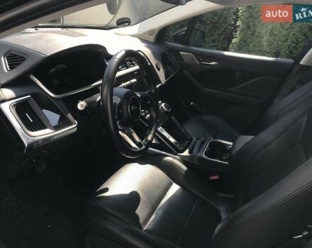 Черный Ягуар I-Pace, объемом двигателя 0 л и пробегом 210 тыс. км за 32000 $, фото 5 на Automoto.ua