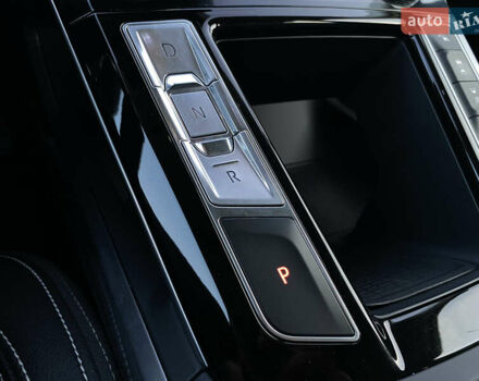 Черный Ягуар I-Pace, объемом двигателя 0 л и пробегом 120 тыс. км за 25900 $, фото 103 на Automoto.ua