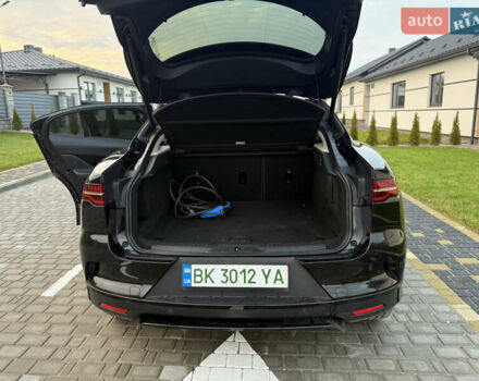 Черный Ягуар I-Pace, объемом двигателя 0 л и пробегом 115 тыс. км за 26800 $, фото 49 на Automoto.ua