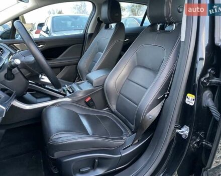 Черный Ягуар I-Pace, объемом двигателя 0 л и пробегом 90 тыс. км за 25900 $, фото 29 на Automoto.ua