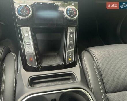 Черный Ягуар I-Pace, объемом двигателя 0 л и пробегом 69 тыс. км за 25900 $, фото 4 на Automoto.ua